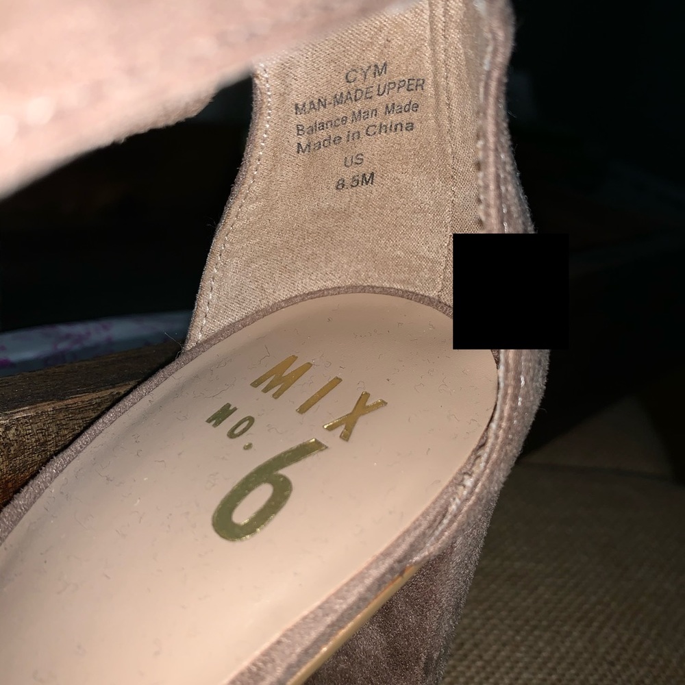 Sandal - Picture 5 of 10